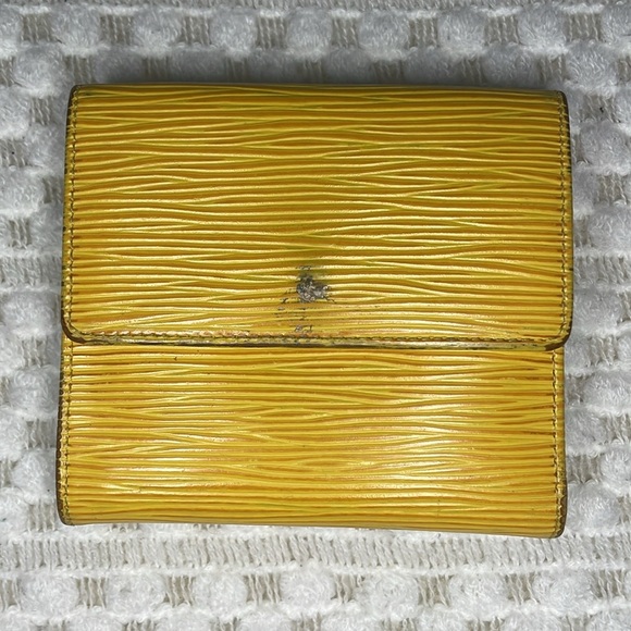 Louis Vuitton Epi Leather Yellow Double Snap Wallet - Picture 5 of 16